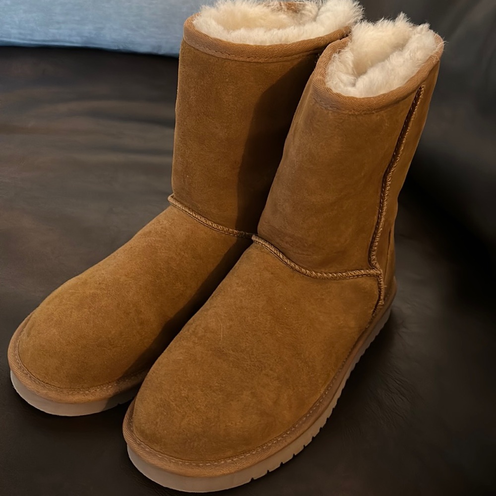 Kookaburra by Ugg boots
